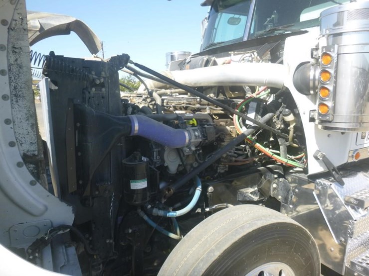 2020-western-star-4900sf-image-20