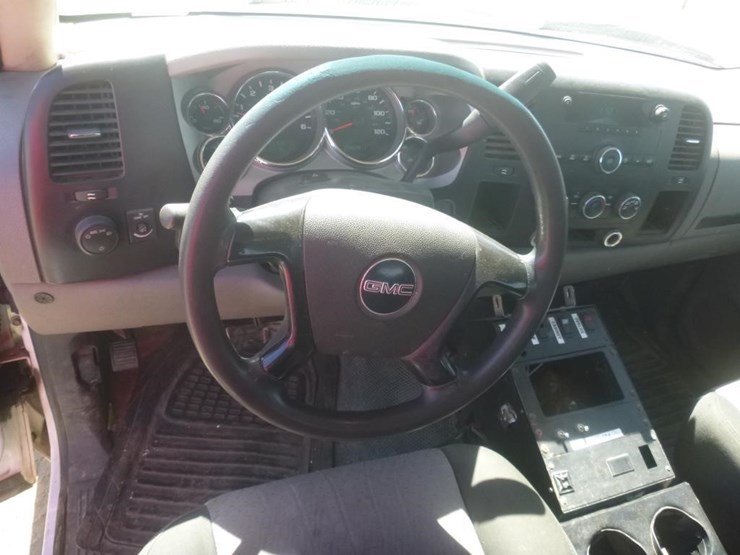 2008-gmc-3500-image-12