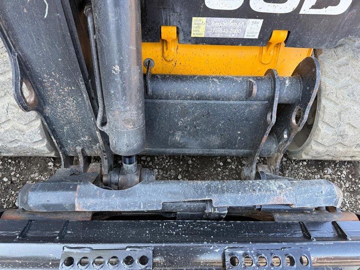 jcb-225t-image-10