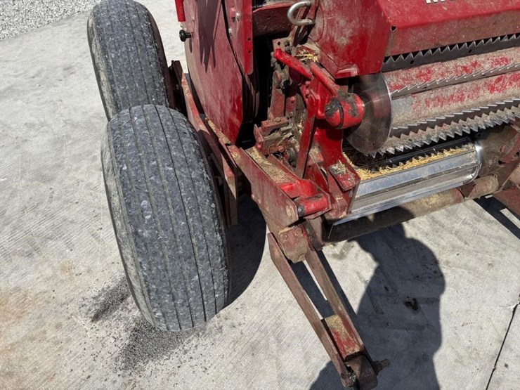 2015-new-holland-fp230-image-32