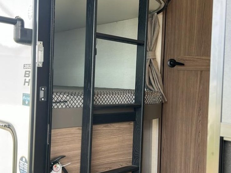 #141-•-2024-alliance-rv-delta-281bh-camper-image-39
