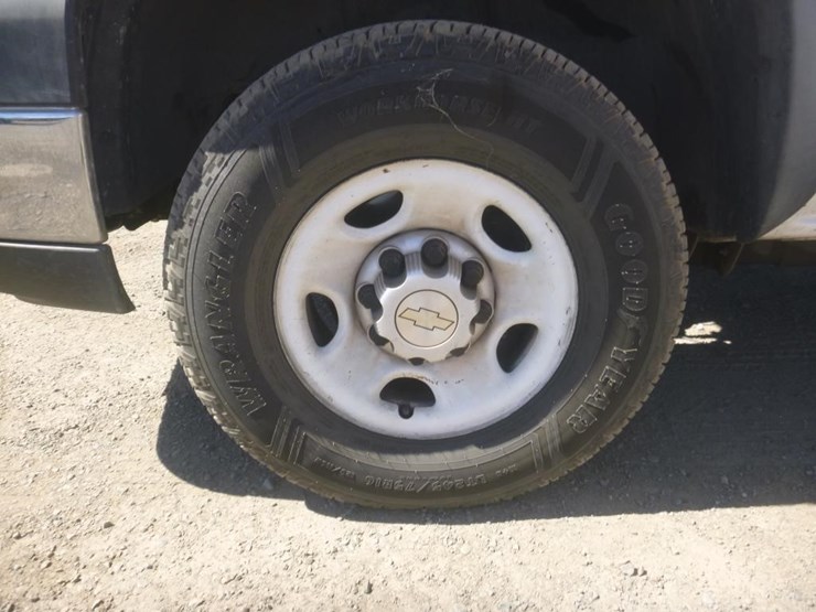2007-chevrolet-2500-image-17