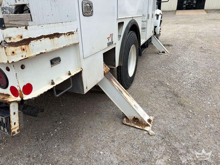 2018-international-durastar-4300-image-22