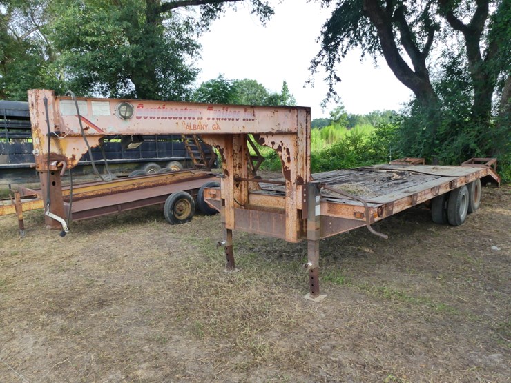 1994-8'x25'-southern-gooseneck-trailer-image-1