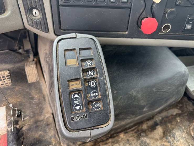 2012-international-transtar-8600-image-55