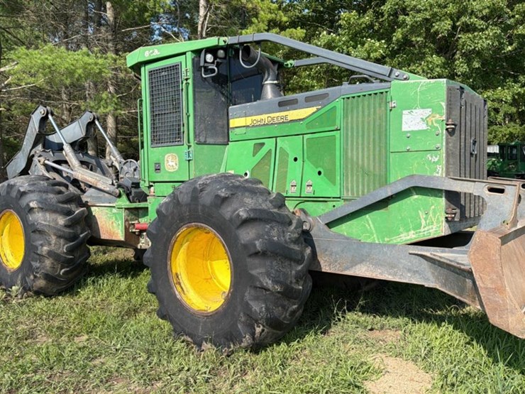 2015-deere-648l-image-7