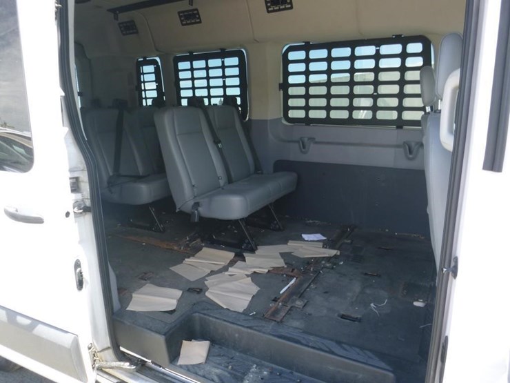 2017-ford-transit-image-7