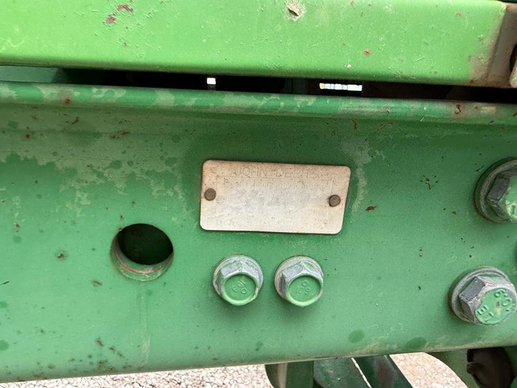 john-deere-7210-image-28