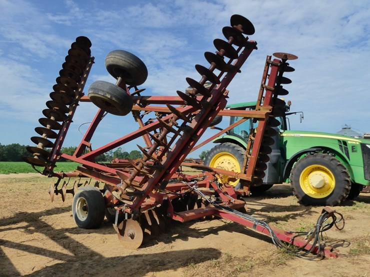 case-ih-3950-image-1