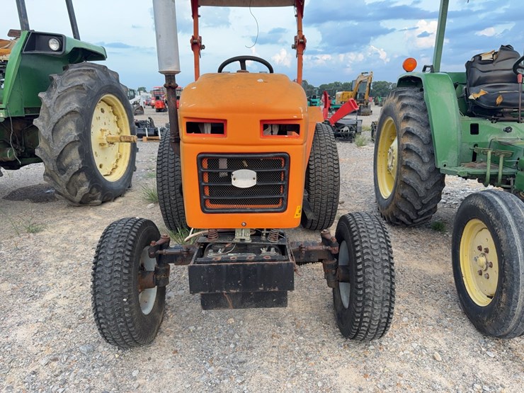 2004-tractor-king-200-image-36