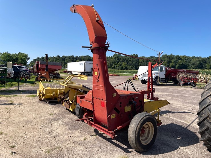 new-holland-s717-image-5