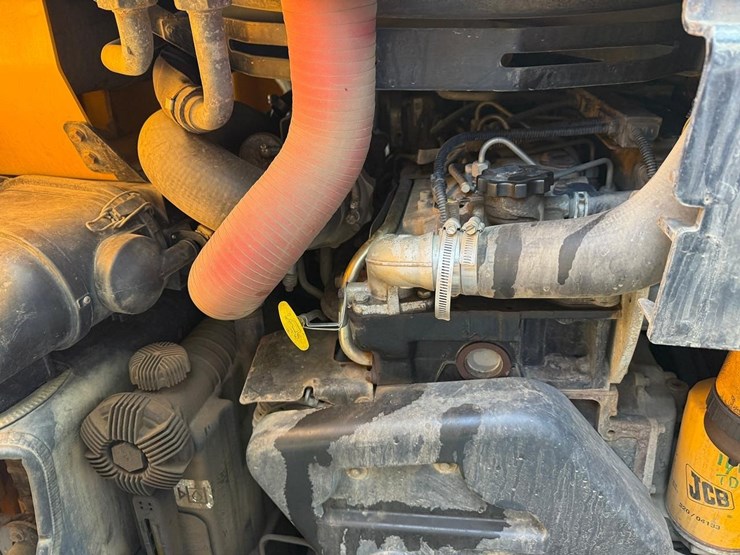 jcb-225t-image-15