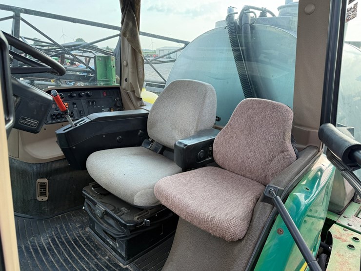 2002-john-deere-4710-image-110