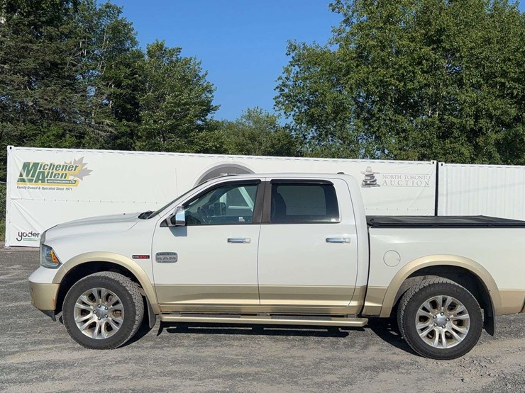 2016-ram-1500-laramie-longhorn-image-2