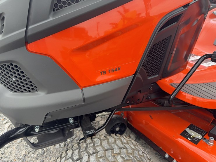 #5393-•-husqvarna-ts154x-riding-mower-020724a003624-inv#5393-image-16