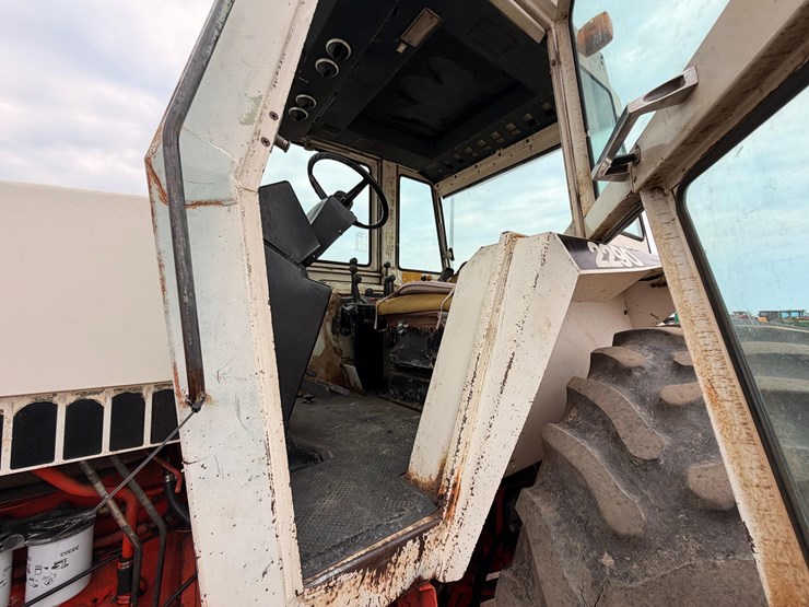 1978-case-2290-tractor-image-23