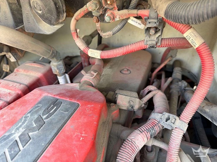 2016-freightliner-m2-106-image-14