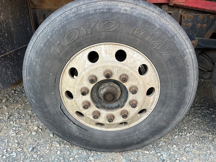 2007-sterling-l9500-image-62