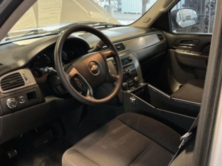 2014-chevrolet-tahoe-image-22
