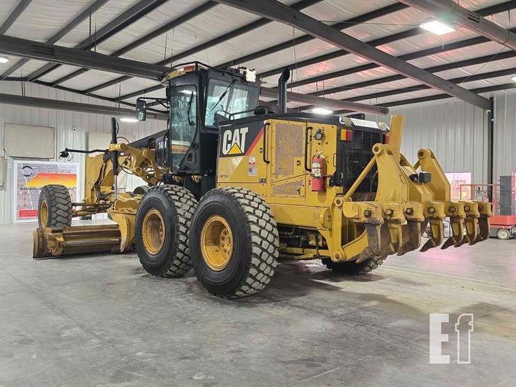 2013-caterpillar-14m-image-2