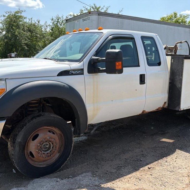 2013 FORD F550