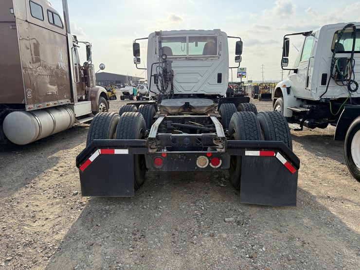 2017-international-prostar-image-5