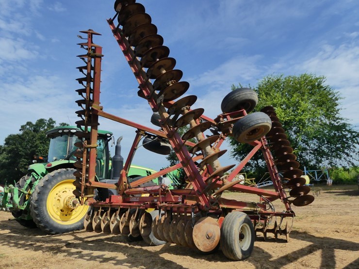 case-ih-3950-image-3