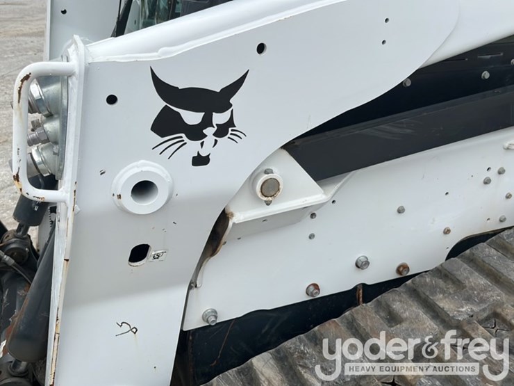 2022-bobcat-t870-image-27