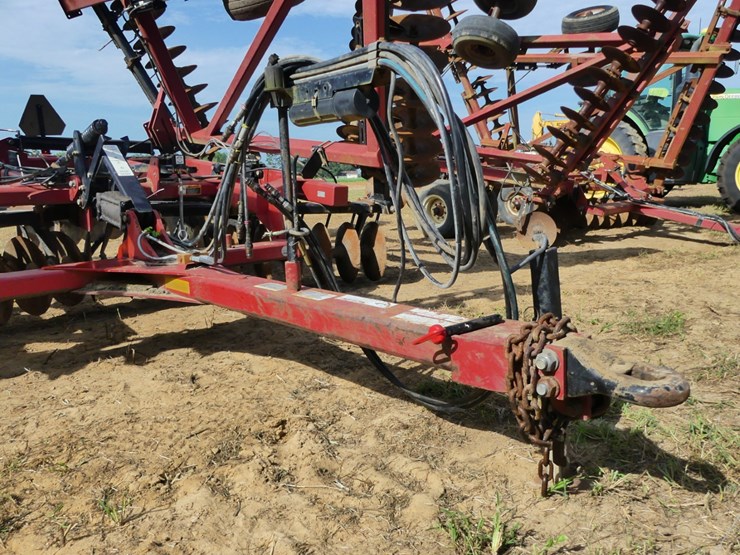 case-ih-340-image-11