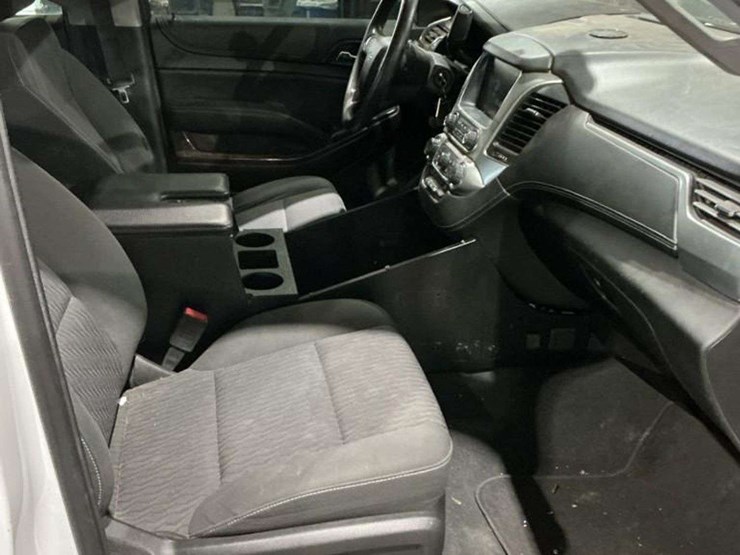 2019-chevrolet-tahoe-image-12