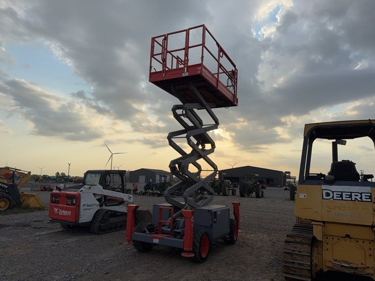 skyjack-sj6832rt-image-4