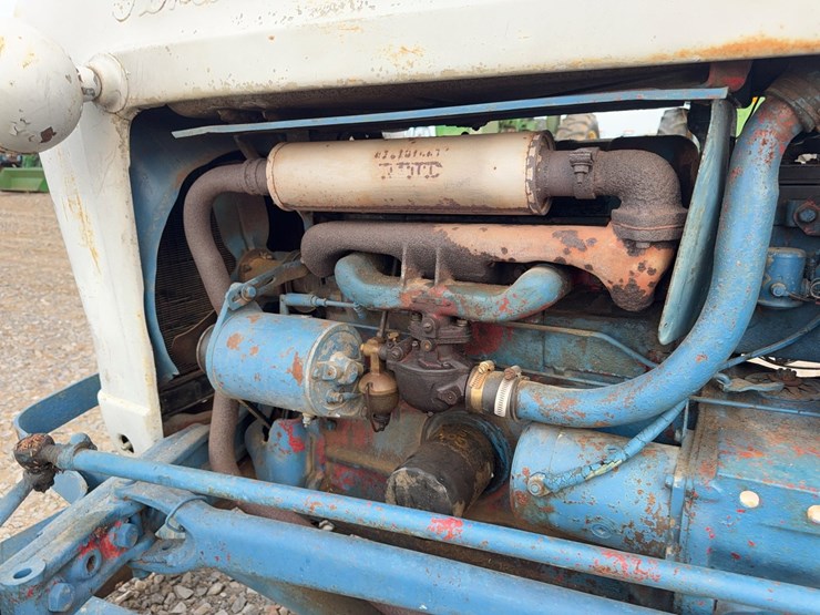 1957-ford-800-image-20