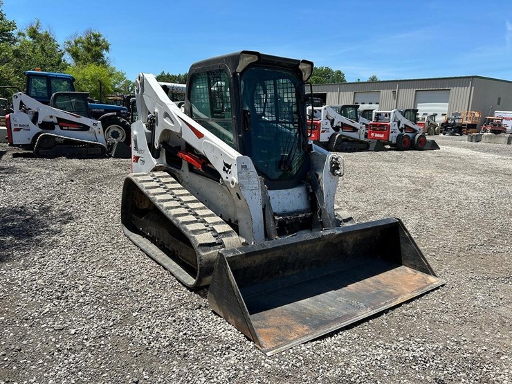 2017-bobcat-t750-image-6