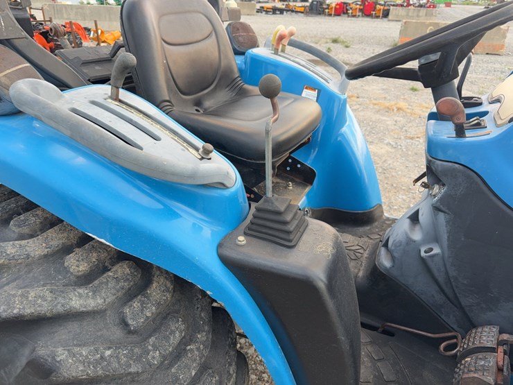 new-holland-7308-image-44