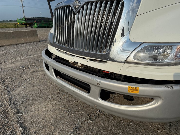 2008-international-durastar-4400-image-29