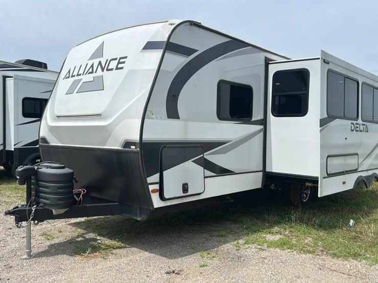#141-•-2024-alliance-rv-delta-281bh-camper-image-4