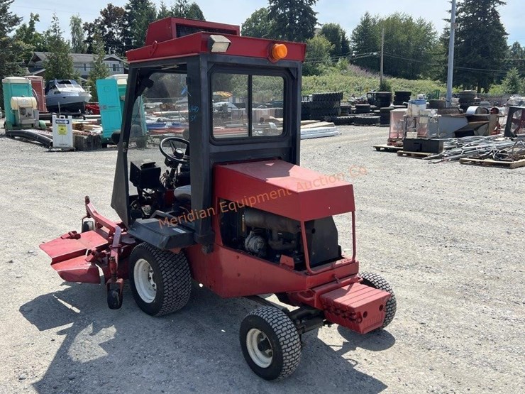 toro-groundsmaster-325d-image-3