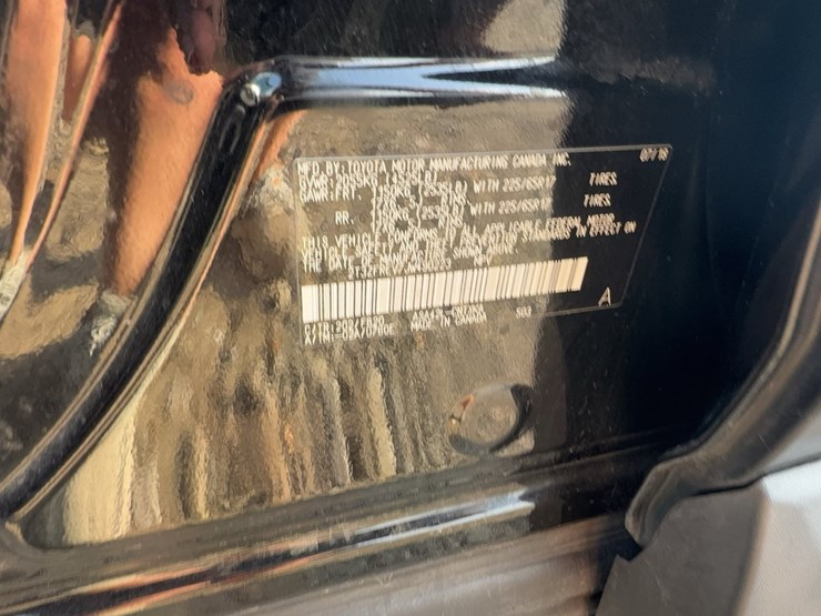 2018-toyota-rav4-image-22