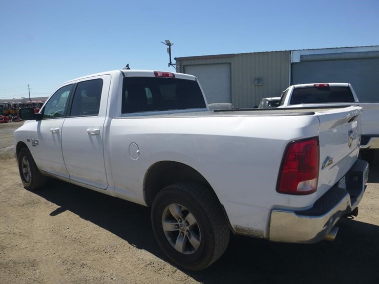 2019-dodge-1500-image-4