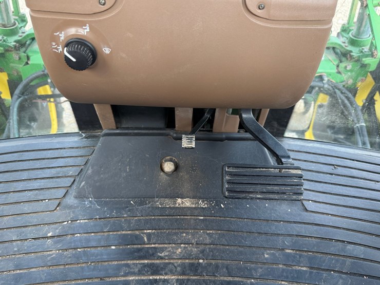2002-john-deere-4710-image-115