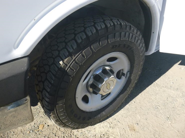 2013-chevrolet-express-3500-image-12