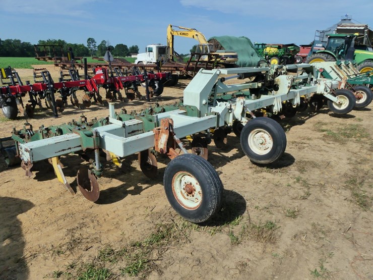kmc-12-row-hydraulic-fold-rip-strip-rig-image-2