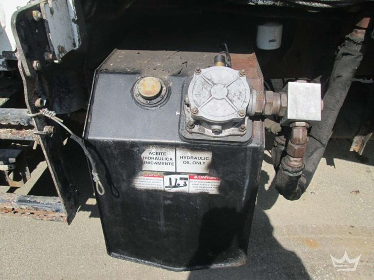 2016-mack-mru613-image-17