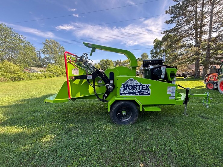 #157-•-2024-vortex-v12-31-towable-brush-chipper-image-28