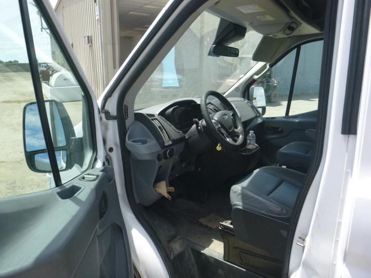 2017-ford-transit-image-5