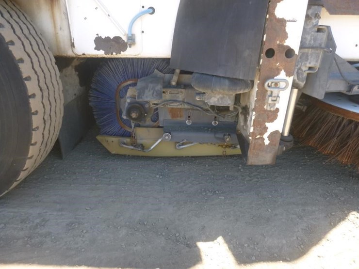2013-global-m4-sweeper-image-19