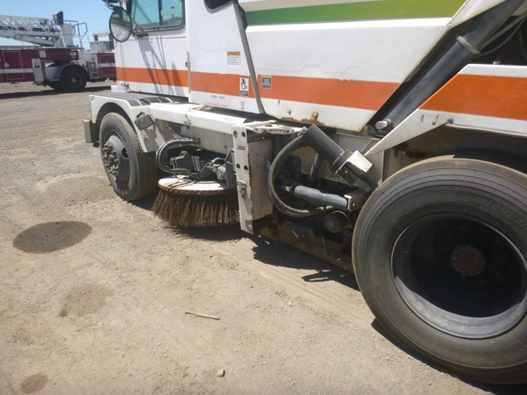 2013-global-m4-sweeper-image-12