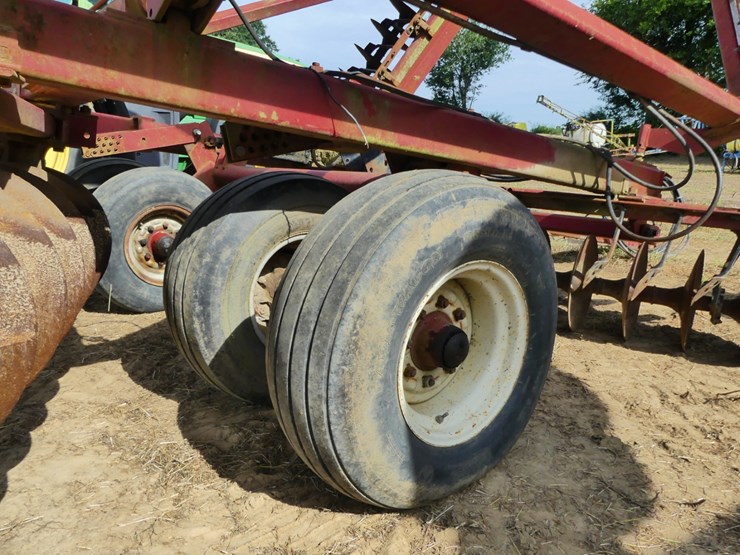 case-ih-3950-image-7