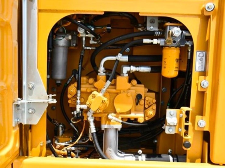 2020-caterpillar-316fl-image-8