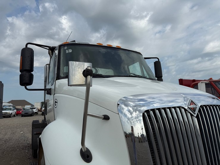 2012-international-transtar-8600-image-38